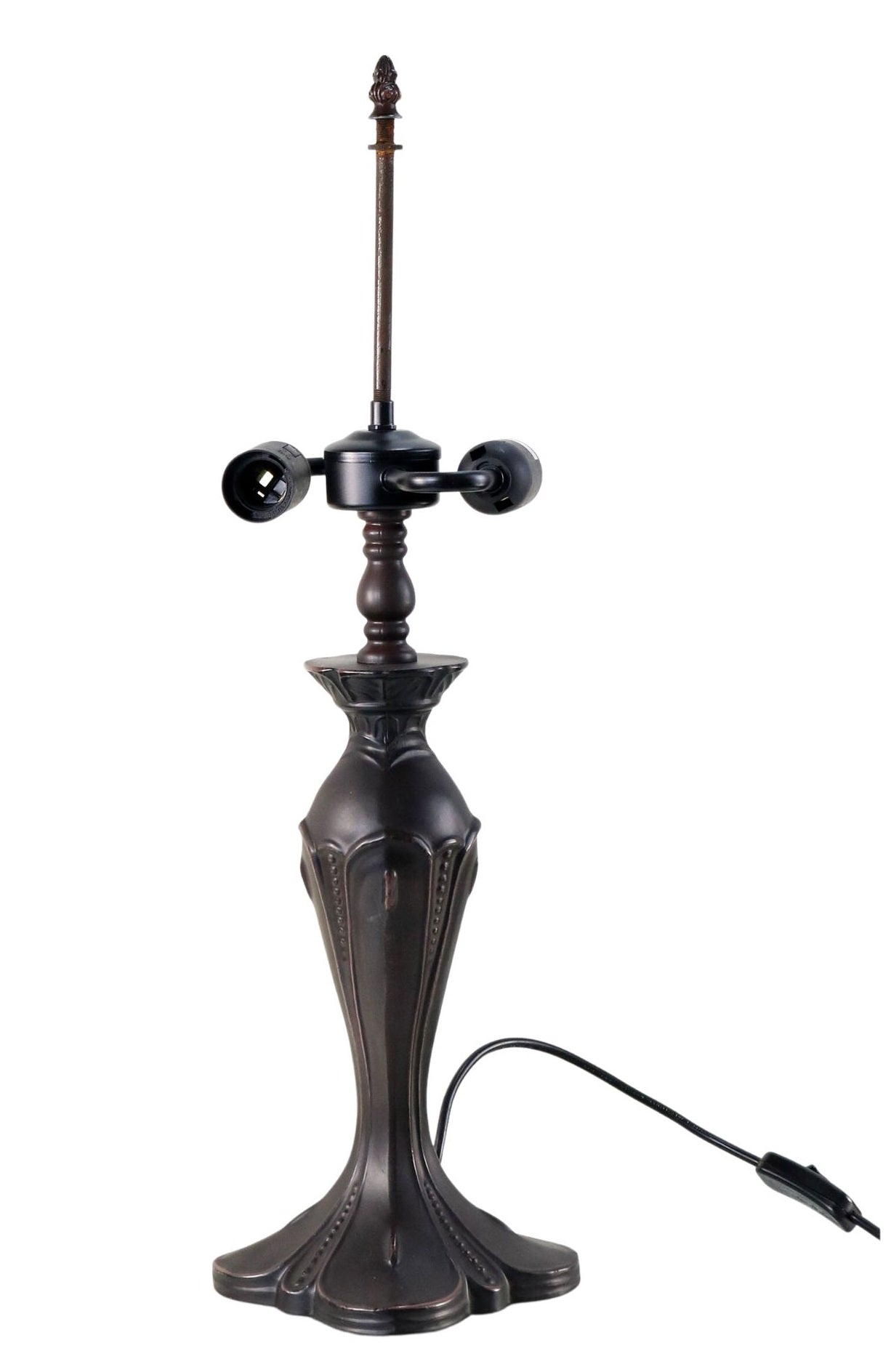 Large 16" Water Lily Style Stained Glass Tiffany Table Lamp Large 16" Water Lily Style Stained Glass Tiffany Table Lamp