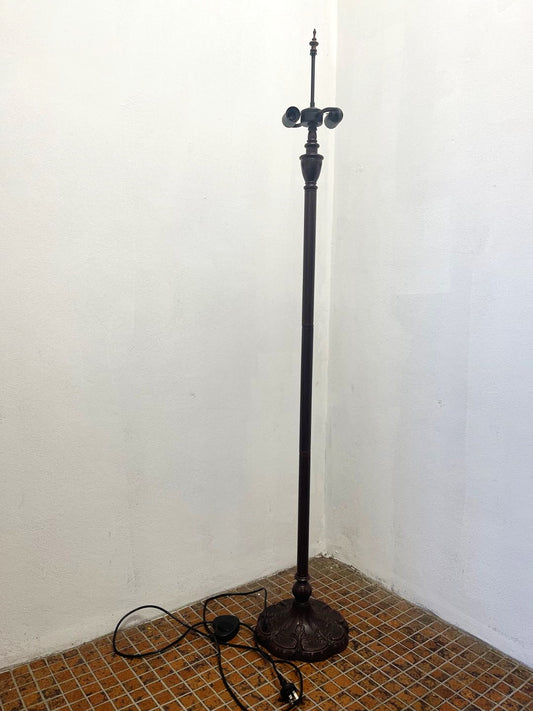 2-Light  Metal Vintage Floor Lamp Base  for 18" 20" wide Tiffany Lamp shade