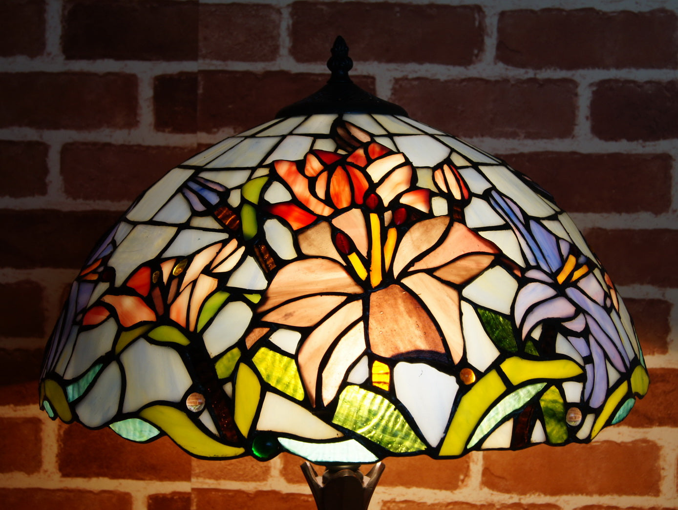 Large 16" Oriental Lily  Style Stained Glass Leadlight Tiffany  Table Lamp Large 16" Oriental Lily  Style Stained Glass Leadlight Tiffany  Table Lamp
