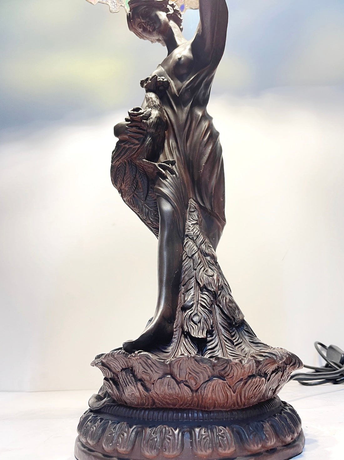 Huge 20" Red Tulip  Stained Glass Tiffany Table Lamp with Lady peacock Base Huge 20" Red Tulip  Stained Glass Tiffany Table Lamp with Lady peacock Base