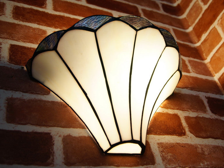 Lilly Soft curved linesTiffany Style Wall Sconce Lilly Soft curved linesTiffany Style Wall Sconce