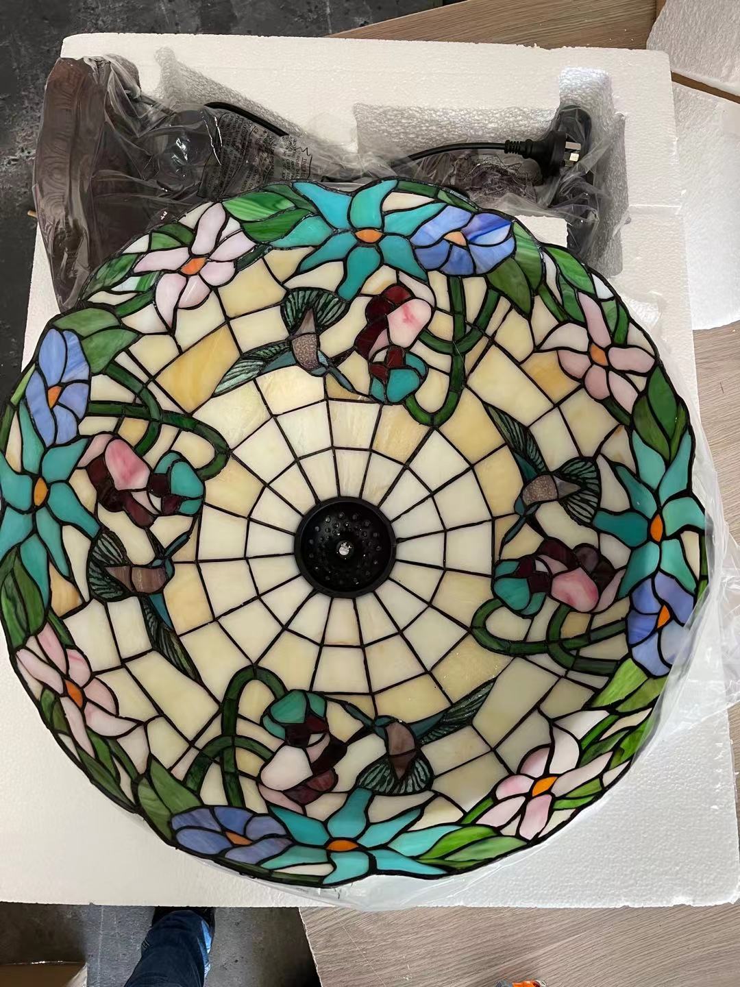 Gorgeous Huge 20” Hummingbird Flower Tiffany Floor Lamp Gorgeous Huge 20” Hummingbird Flower Tiffany Floor Lamp