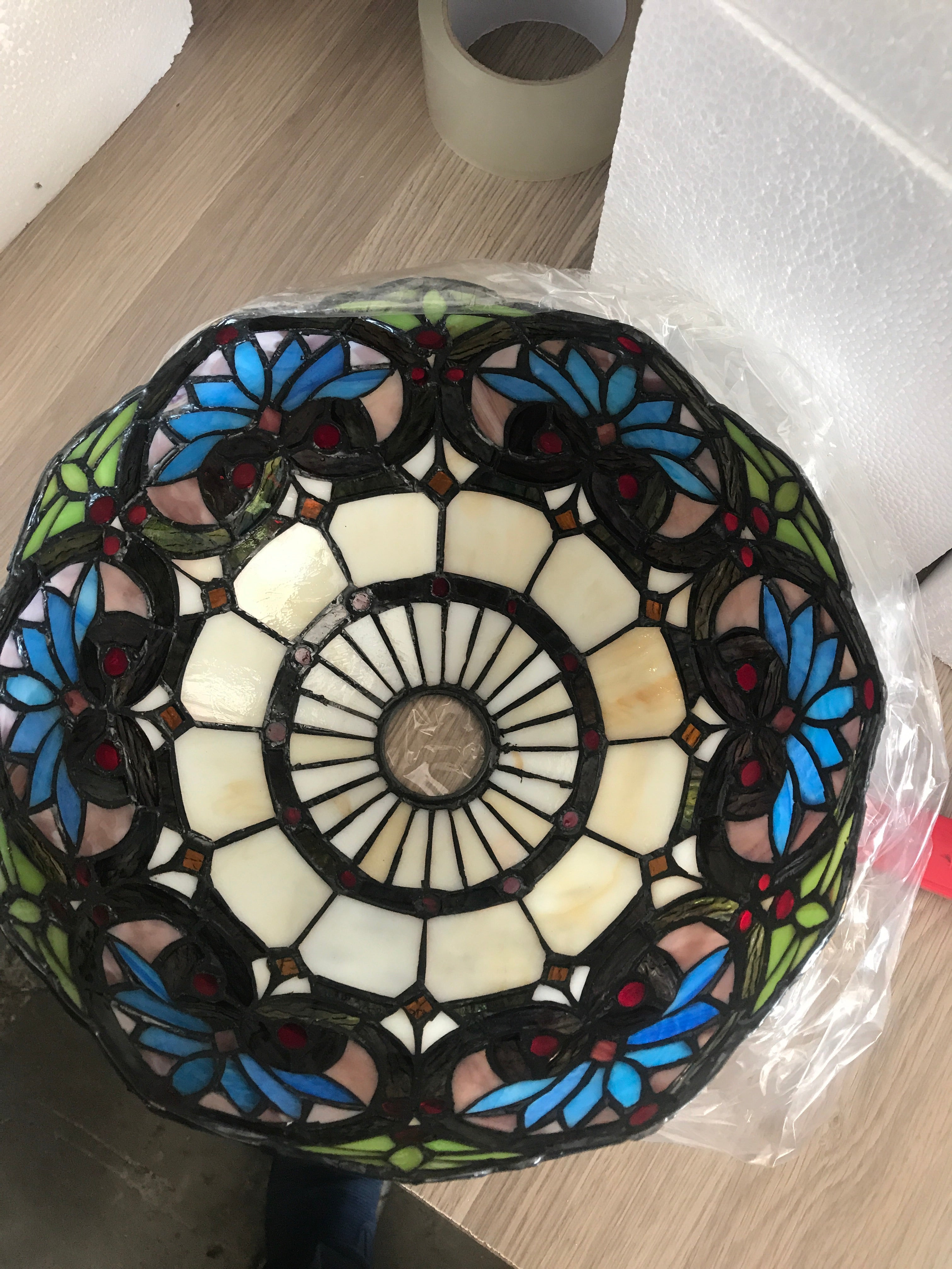 Boheme Style Stained Glass Bridge Arm Tiffany Floor Lamp Boheme Style Stained Glass Bridge Arm Tiffany Floor Lamp