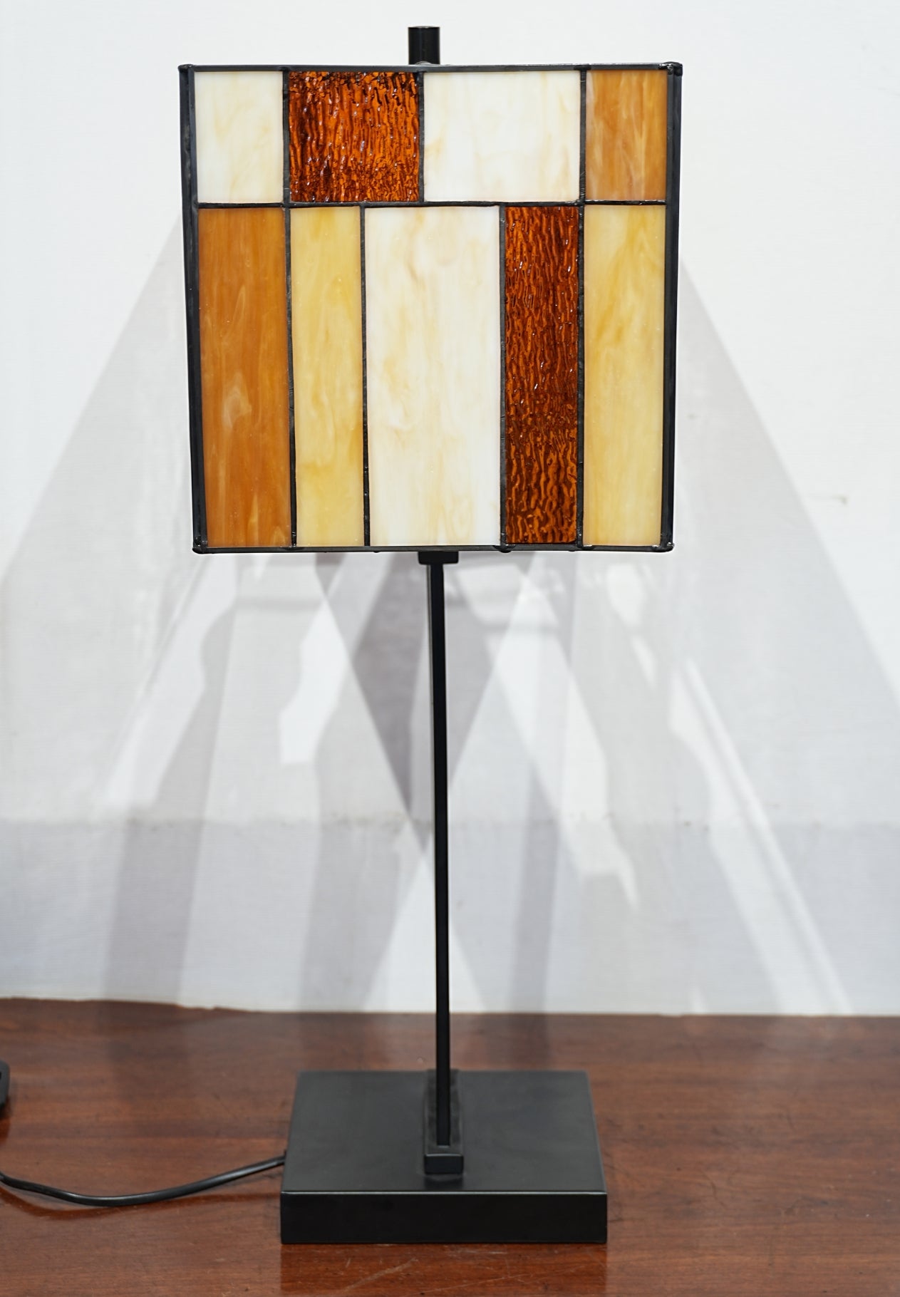 Large Modern Geometric Stained Glass Table Lamp – Amber Gold