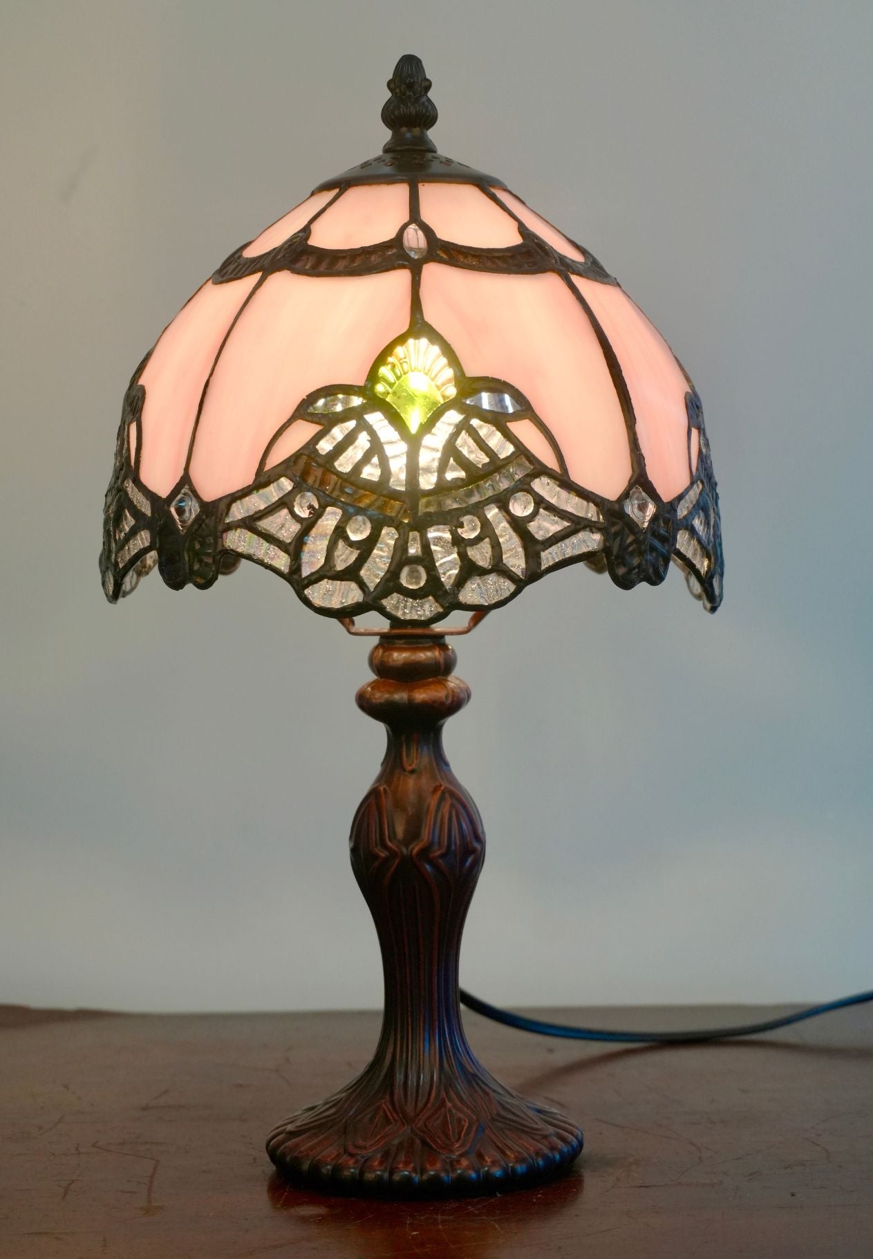 Lavender Pink Stunning  8"  Rococo Style curved Glass Tiffany Mini Lamp