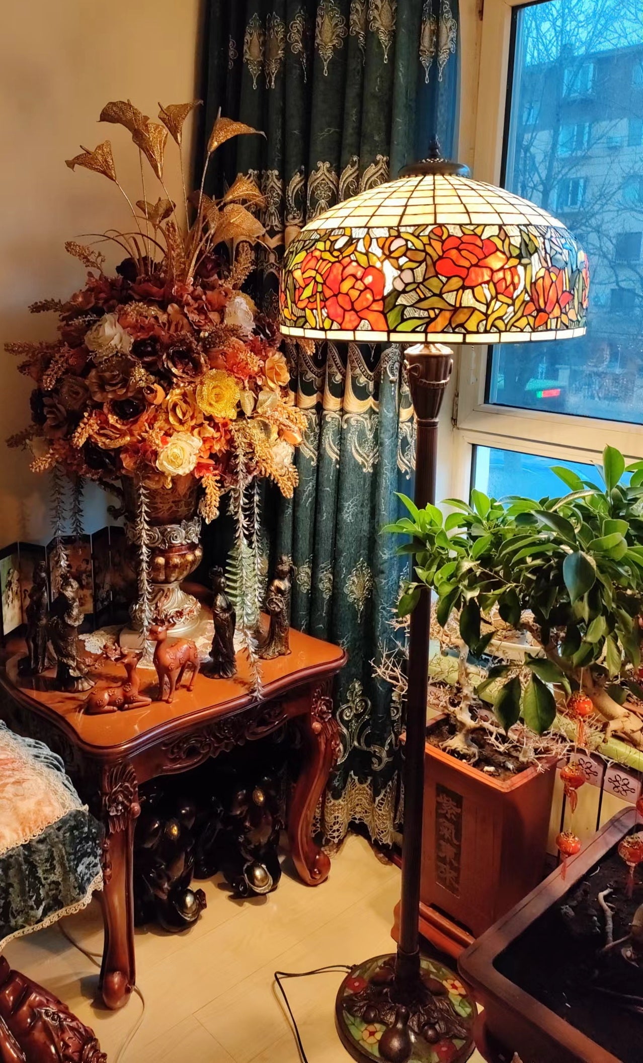 Gorgeous Huge 20" Red Rose Flower Tiffany Floor Lamp