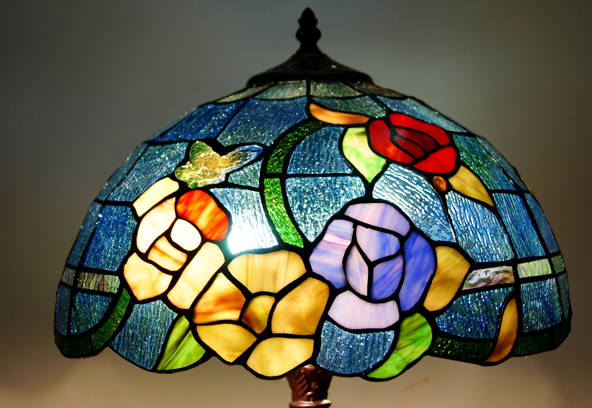 Large  Red Purple Yellow Rose Style Tiffany Table Lamp