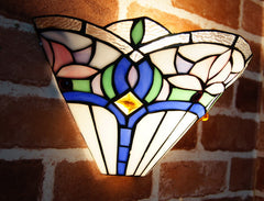 Amazing Water Lily Style Tiffany Wall Sconce